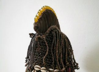 MÁSCARAS DEL MUNDO (45). Hermana.