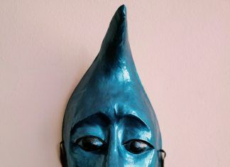 MASCARAS DEL MUNDO (50). Luna azul.